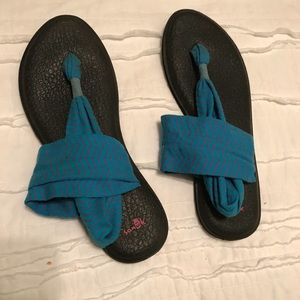 Sanuk yoga slings!